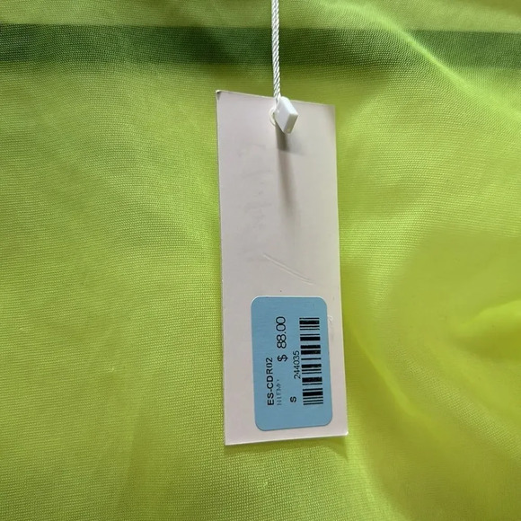 Emma &Sam green crop top small no attach tags - Picture 5 of 6